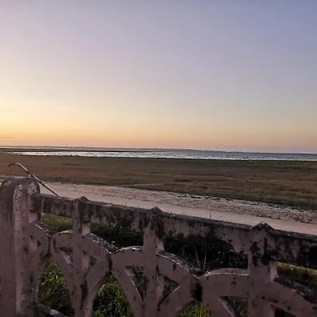 Logis Le Bretagne Le Vivier-sur-Mer